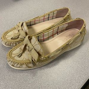 Coach - Crème Carisa Loafer